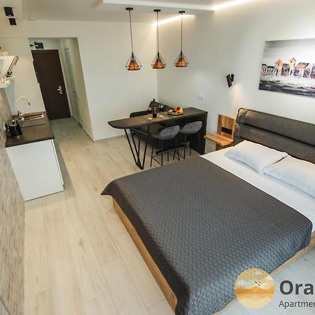 Orange Sky Apartments Beach Tower 巴统 外观 照片
