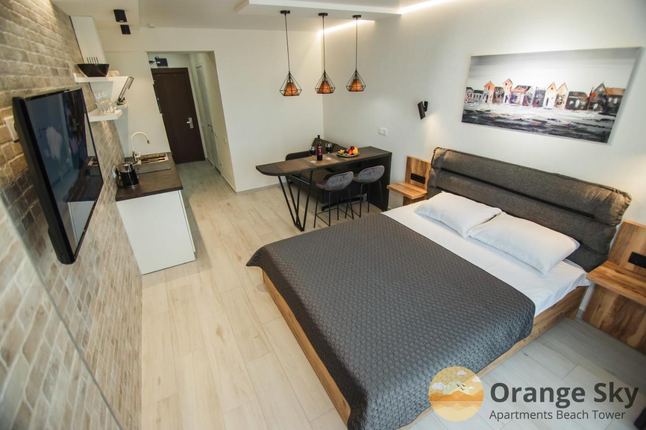 Orange Sky Apartments Beach Tower 巴统 外观 照片