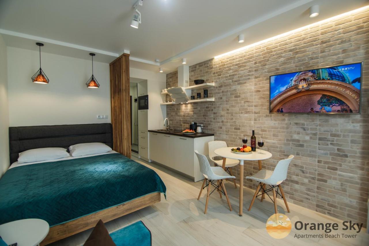 Orange Sky Apartments Beach Tower 巴统 外观 照片