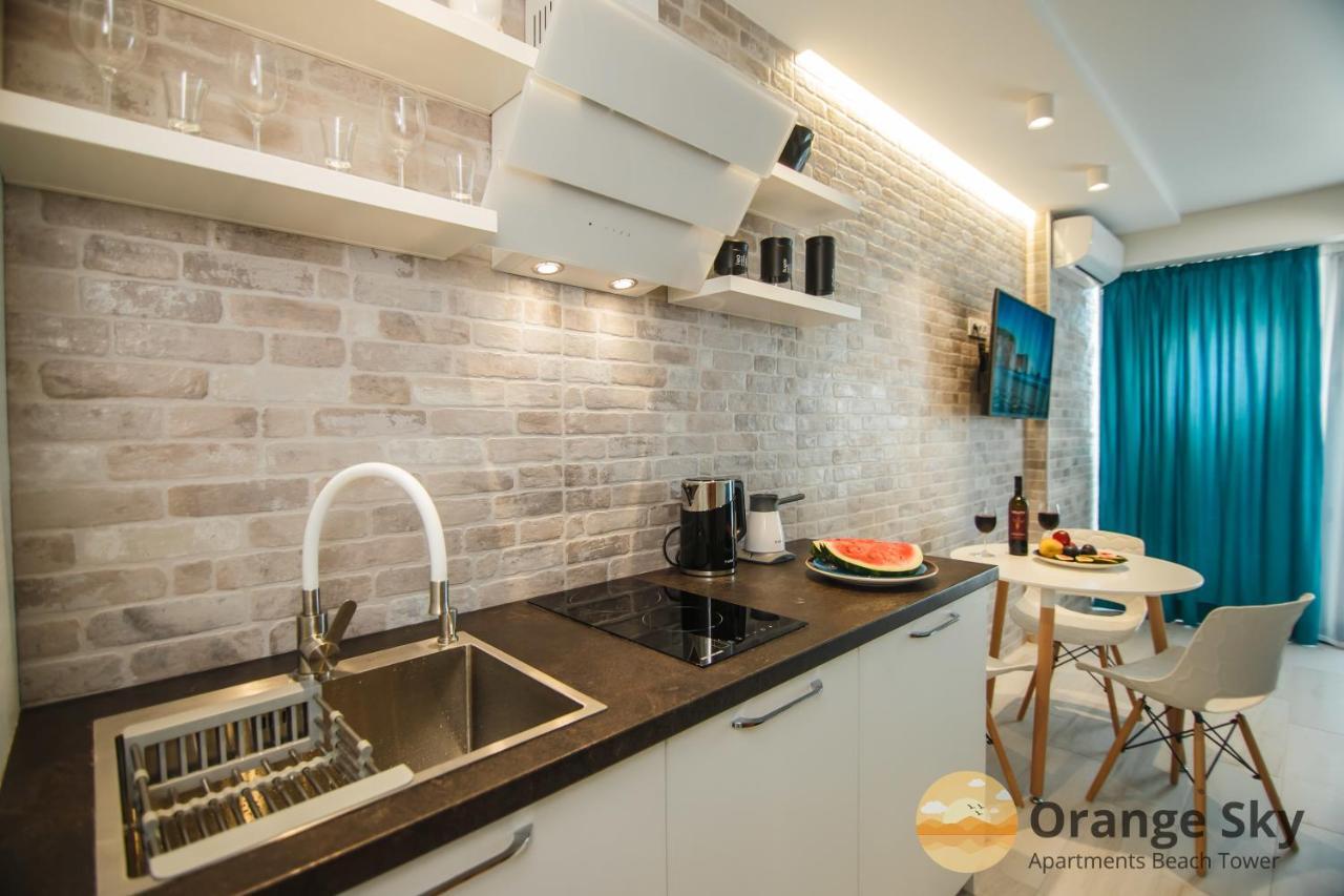 Orange Sky Apartments Beach Tower 巴统 外观 照片